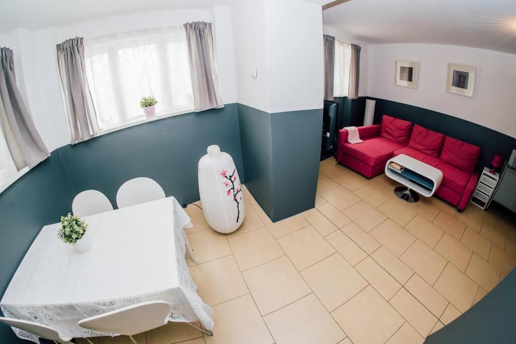 Appartement Sunny At - Pink Rostock